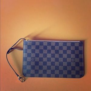 Authentic Louis Vuitton Neverfull MM Pochette
